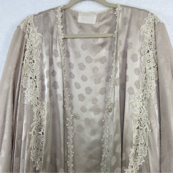 Vintage handmade handdied silk blend embroidered crochet robe duster cardigan. - Picture 9 of 16